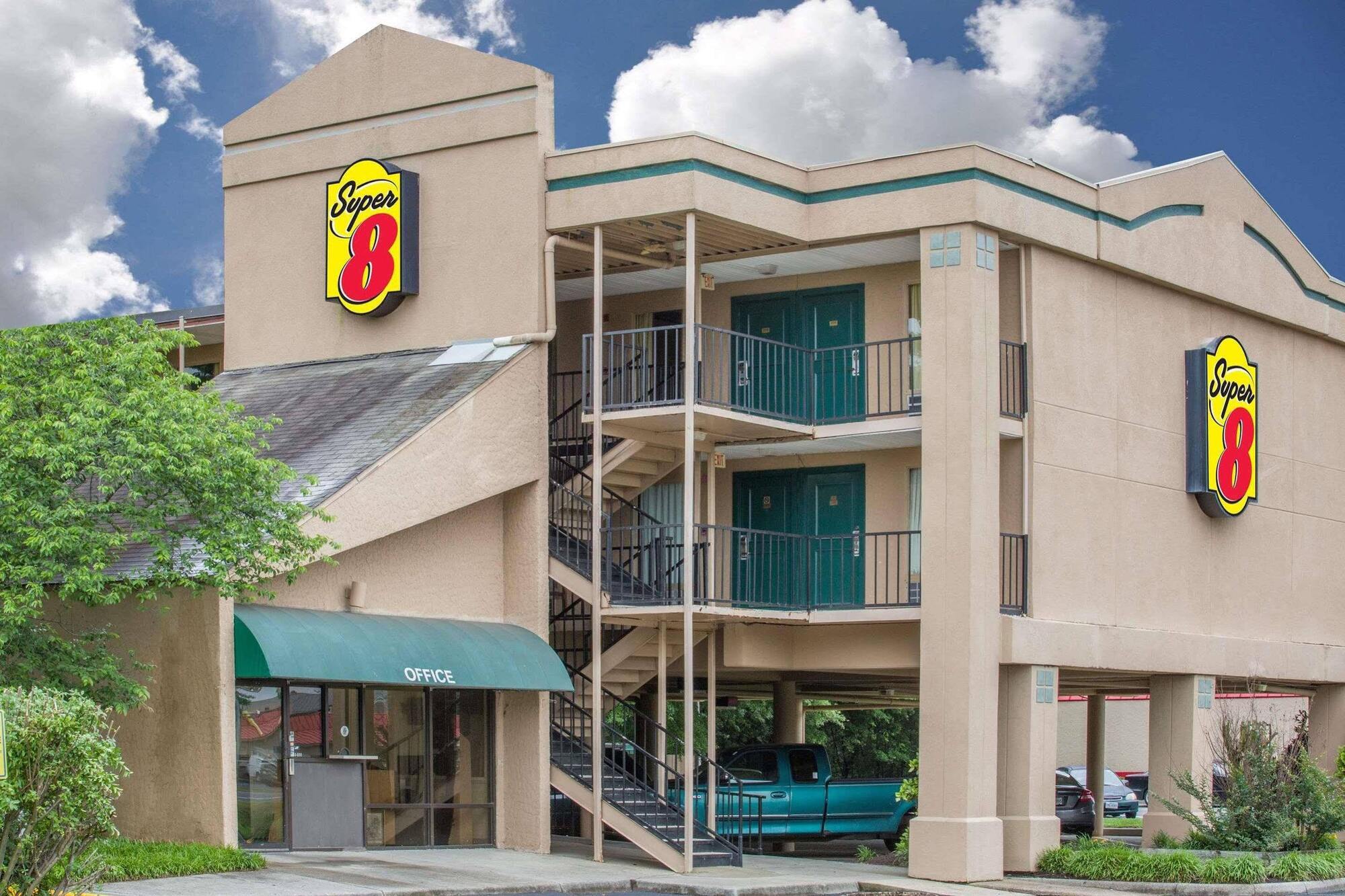 Super Inn Williamsburg Exterior photo
